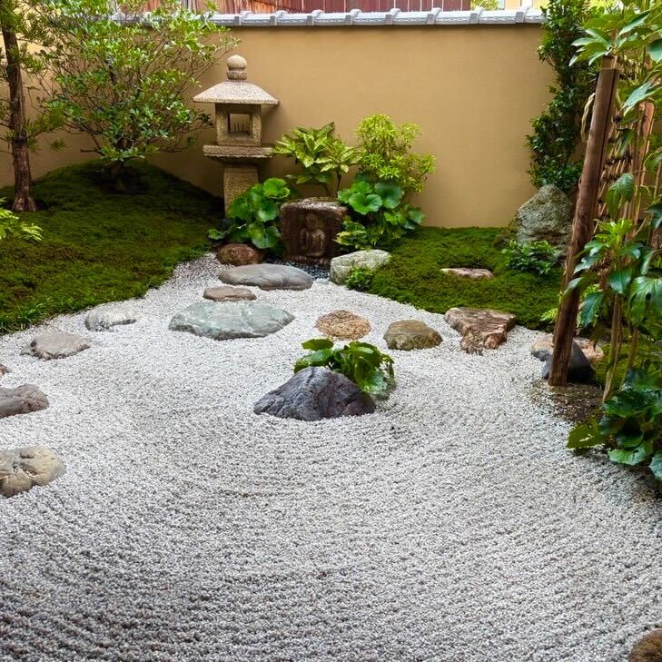 【施工事例①】苔庭のある暮らし｜茶室に寄り添う最優秀賞のお庭